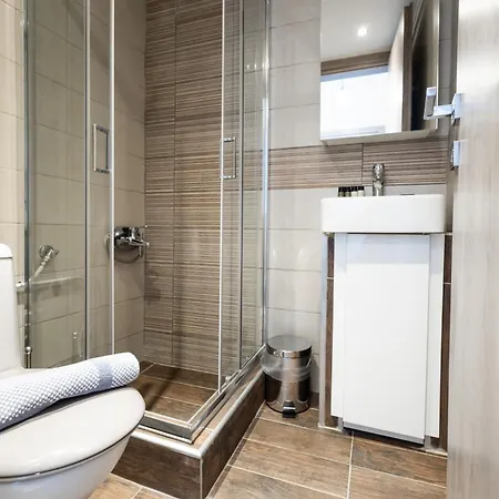 Phaedrus Living: City Flat Megakleous Apartment *